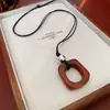 Colar com Pingente Geométrico Minimalista Outono e Inverno Design Longo Corrente Versátil para Suéter Moda para o Dia a Dia Colar de Alta Qualidade para Mulheres