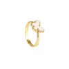 Nueva tendencia creativa versión coreana del anillo de mariposa de piedra sólida con apertura ajustable para mujer Joker fabricantes al por mayor