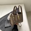 Bolso de mano de moda para mujer, combinable con todo, para otoño e invierno, 2025, bolso de hombro de alta gama para ir al trabajo.