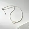 Delicado Conjunto de Collar y Pulsera de Flor de Perlas Blancas Estilo Chanel, Joyería de Alta Gama a la Moda y Elegante con Diseño Moderno para Mujer