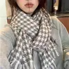 Bufanda Nueva para Mujer Invierno Estilo Japonés y Coreano Combinación Total Cuadros Cálida Engrosada Bufanda para Pareja Estudiante Moderna Sensación de Alta Gama Chal