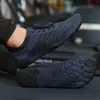 Suministrado directamente desde la fábrica de origen de Jinjiang, en stock zapatos para vadear para hombres y mujeres, zapatos para nadar, zapatos para surfear y juegos acuáticos, zapatos de fitness de cinco dedos