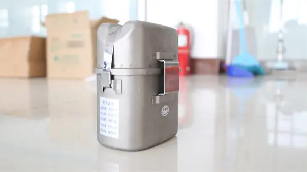 压缩氧气自救器3.JPG