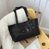 Bolso Vintage de Gran Capacidad para Mujer 2026 Nuevo de Moda Tendencia Estilo Coreano Bolso Tote Bolso de Hombro para Debajo del Brazo de Nicho Bolso Motociclista