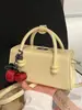Bolso de Mano de Diseño de Nicho Súper Popular para Mujer, Nuevo Estilo Verano 2026, Bolso Tote Cuadrado Pequeño de Hombro de Alta Gama para Viajes Diarios