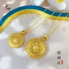 Pingente Mandala Padrão Rolo Dourado Areia com Design Vazado Esculpido, Incrustado com Diamantes, Corrente para Clavícula Vintage de Cobre Dourado Rotativo Gravado com Pedra Preciosa