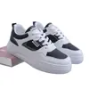 Zapatos de Lona Versátiles de Caña Alta Directo de Fábrica Primavera/Otoño 2026 Plataforma de Suela Gruesa que Aumenta la Altura Estudiante de Moda Nicho