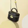 Bolso Pequeño para Mujer, Nuevo Estilo Primavera/Verano 2026, Bolso Acolchado con Cadena, Elegante Bolso Cruzado, Popular Bolso Cuadrado Pequeño para Verano
