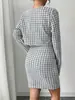 Conjunto de terno xadrez estilo europeu e americano com jaqueta curta e saia de suspensório, conjunto feminino elegante e slim de duas peças