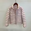 Jaqueta Leve de Penas de Ganso Branco 90% Rastreável para Mulheres Gola Alta Curta Quente Moderna Elegante Jaqueta de Penas de Ganso Roupa Exterior