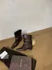 Coleção Outono 2026: Botas de Cano Médio, com Plataforma, Cadarço, Patchwork, Estilo Retrô