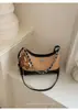 Bolso Nuevo Transfronterizo para Mujer, Bolso de Hombro Cruzado Acolchado Bordado de Moda Estilo Coreano, Diseño de Nicho, Bolso de Axila con Sensación de Alta Gama