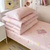 Conjunto de Cobertura de Cama de Algodão Puro Individual para Dormitório Estudantil Conjunto de Três Peças Acolchoado Antiderrapante Espesso Protetor de Colchão Específico para Quarto