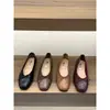 Sapatilhas Francesas Bico Quadrado Sapatos de Ballet Sapatos Femininos 2025 Nova Primavera e Outono Versátil Vermelho Delicado Sapatos de Noite