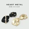 Botones Chic con Forma Irregular de Corazón Hueco para Chaquetas de Traje, Abrigos y Suéteres de Moda