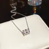 Libro Rojo Venta Caliente Explosivo Joker Exquisita Cadena para Clavícula Sencillo Temperamento Femenino Lujo Ligero Alto Sentido Acero de Titanio Collar Venta al por Mayor