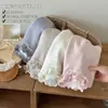 Camiseta Feminina com Renda Nova Manga Longa Infantil Versátil Base Macia Gola Meia-Alta Engrossada Roupa de Inverno 2025 Nova