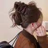 Presilha de Cabelo Grande Triangular Estilo Hepburn, Pinça Tubarão Shell de Cetim Francês para a Parte de Trás da Cabeça, Acessório de Cabelo de Luxo para Mulheres