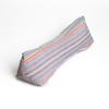 Almohada Triangular de Ajenjo Almohada de Hueso para Dormir Almohada para el Cuello Almohada de Ajenjo para el Hogar Tela Gruesa Antigua Almohada para la Columna Cervical Fabricante Venta al Por Mayor