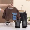 Conjunto de Lã Forrado para Meninos Outono e Inverno 2026 Nova Moda Infantil Casual de Inverno Moletom Conjunto de Duas Peças para Meninos