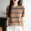 Camiseta de Punto de Manga Corta con Cuello Redondo de Algodón Estilo Nuevo de Verano para Mujer, Suéter de Rayas Arcoíris, Camisa Base, Tops, Ropa para Mujer, Venta al por Mayor