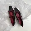 Versão Pronta para Usar ~ Sapatos Mary Jane Quadrados Pequenos com Laço para Mulheres com Elevação Interna e Boca Rasa, Sapatos Baixos de Estilo Francês Suave