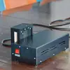 Fabricante Personalizado de Máquina Dispensadora UV Máquina Dispensadora Máquina Dispensadora Equipada con LED UV Dispensador Prototipado Rápido Secado y Curado Rápido
