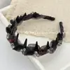 Faixa de cabelo estilo coreano inspirada na Chanel, com cristais artificiais e tecido floral enrolado, design único, com pente de inserção antiderrapante de dentes longos