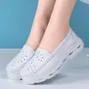 Zapatos de Enfermera Transpirables con Corte Transversal, Versátiles, Transpirables, Ligeros, de Suela Gruesa, Amortiguadores, Cómodos para los Pies, Zapatos de Trabajo Médicos para Hospital