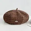Boina Octagonal de Primavera y Otoño para Mujer con Gran Circunferencia de Cabeza, Hace que la Cara Parezca Más Pequeña, Boina de Calabaza Estilo Británico Cuadros Vintage, Sombrero de Artista Versátil