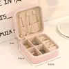 Joyero portátil, caja de almacenamiento de joyas, caja de viaje pequeña y exquisita para pendientes, anillos, collares, caja de joyería antioxidante