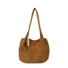 Bolsa de ombro fosca estilo vintage para mulheres, verão de 2026, grande capacidade, luxo leve, couro macio, bolsa tote de alta qualidade para axila