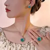 2025 Venta Caliente Zhuangshengsheng Joyería Base de Cobre Chapado en Oro Corte Milenio Verde Palazzo Temperamento Lujo Ligero Set para Mujer 18-10m
