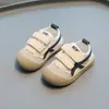 Novos Tênis de Lona para Meninos Primavera e Outono, Sapatos Macios para Interior para Jardim de Infância, Tênis Antiderrapantes para Crianças, Sapatos de Bebê, Sapatos para Crianças Pequenas