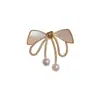 Broche de Lazo de Concha Estilo Francés Vintage para Mujer Alta Gama Corsage Moda Elegante Elegante Hebilla Antirreflejos