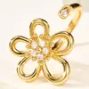 Anillo Abierto de Flor Hueca con Circonita Flor Radiante Dorada con Diseño Único, Anillo Sencillo y Moderno para Dedo Índice para Mujeres