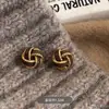 Pendientes retro elegantes con diseño de nicho, de Maillard, con forma de gota de esmalte, para mujer, primavera y verano, ligeros, de lujo y de alta gama.