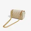 Bolso de Mujer 2026 Nuevo Estilo Tendencia Estilo Coreano Bolso Acolchado de Diamantes con Cadena Estilo Pequeño Chanel Bolso de Hombro Único Cruzado Bolso de Mujer Versátil Bolso Cuadrado Pequeño