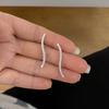 Pendientes largos con pasador de plata y curva de diamantes de imitación, diseño de nicho con personalidad, luz, lujo, elegantes pendientes de diosa, novedad de 2023 para mujer.
