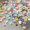 Pedras de strass para nail art com zircônia de base reta em formato de gota d'água, pedras de strass facetadas irregulares brilhantes em formato de flor para decoração de unhas