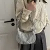 Bolsa de Bolas de Masa Plegable Portátil Popular de Este Año para Mujer Bolso de Hombro Nuevo de Invierno 2025 con Lazo Bolso Cruzado de Gama Alta