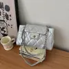 Bolsa de Hombro Cruzada Tote de Moda Versátil de Diseño de Nicho de Gama Alta para Viajes de Negocios Verano 2026 Exquisita