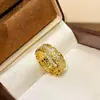 Anel de Prata Esterlina S925 Seiko de Alto Padrão Popular com Renda e Diamantes Anel Vazado Estilo Palácio Medieval Retrô