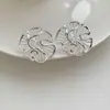 Brincos de Flor Vazada Doces e Exquisitos para Mulheres, Modernos Estilosos, Brincos de Alta Qualidade, Brincos de Nicho Criativos Ins