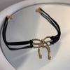 Gargantilha choker com gola de laço preta ~ vento escuro garota popular doce legal colar corrente de clavícula design nicho corrente de pescoço