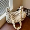 Nova bolsa de ombro vintage de bolinhas de nicho transfronteiriça, bolsa estilo bolinho estilosa e moderna, bolsa para o trabalho, bolsa transversal casual para o dia a dia