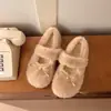 Zapatos de algodón de felpa para mujer estilo dulce, colección otoño 2026, con diseño de lazo, suela plana, cálidos y versátiles, con punta poco profunda y forro afelpado