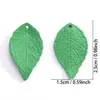 Colgante de hoja verde pintado en spray de moda, accesorio de joyería de aleación DIY para collares, pulseras y colgantes, nuevo modelo transfronterizo