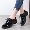 Sapatos de Couro Antiderrapantes de Solado Grosso para Meia-Idade e Idosos 2026, Sapatos de Cadarço Estilo Britânico com Bico Redondo, Mocassins de Solado Macio, Modernos e Versáteis