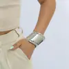 Estilo Transfronteiriço Europeu e Americano, Simples e Exagerado Aberto Liso Metal Vazado Folha Joia Feminina, Pulseira Vintage de Alto Padrão